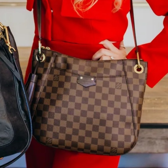 SOLD-Authentic Louis Vuitton South Bank Besace Damiere Ebene Crossbody - Picture 9 of 10